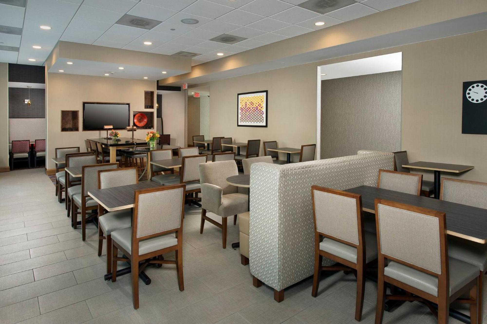 Holiday Inn Express Baltimore At The Stadiums By Ihg Exteriör bild